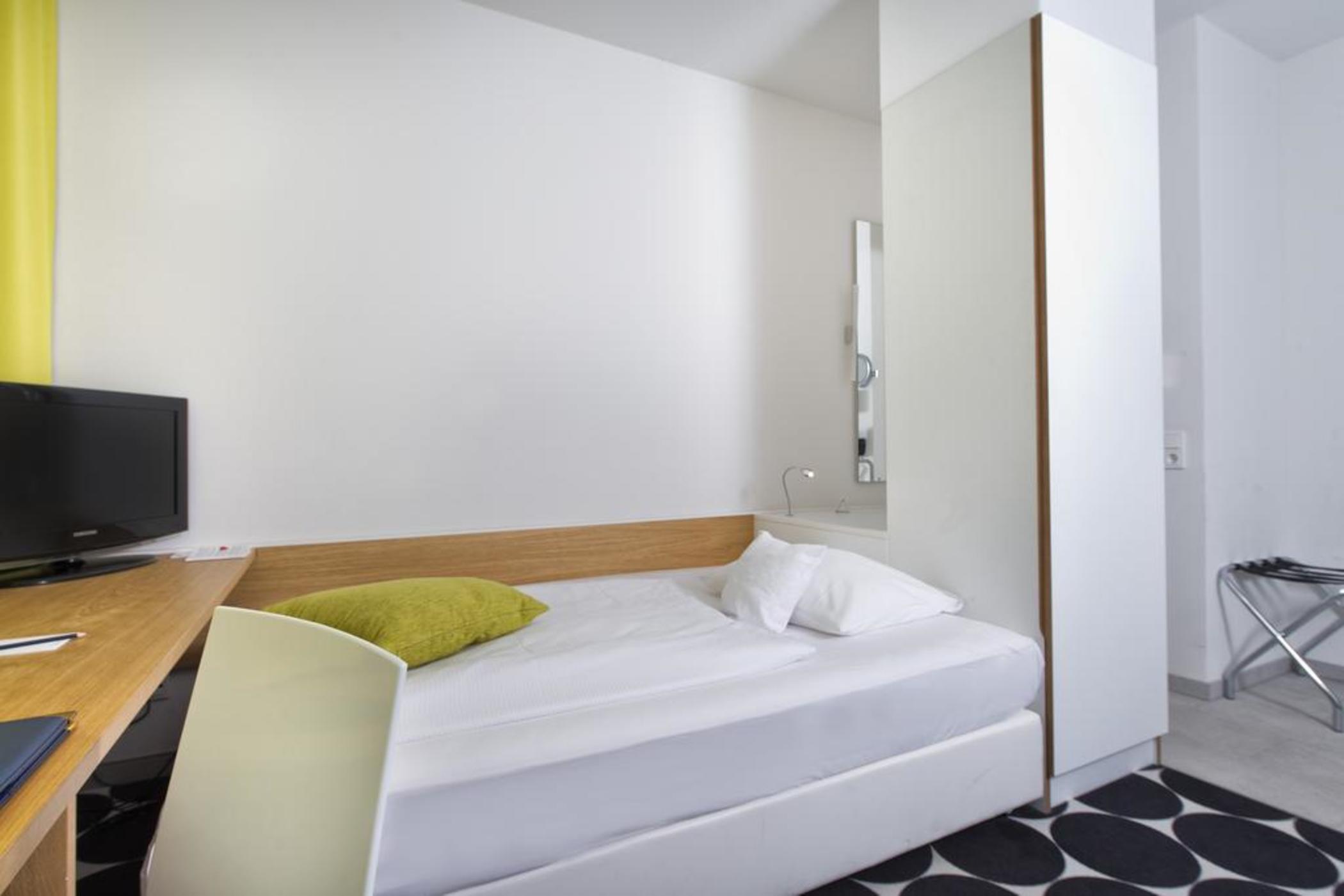 Tryp By Wyndham Frankfurt Hotel Frankfurt am Main Exterior foto