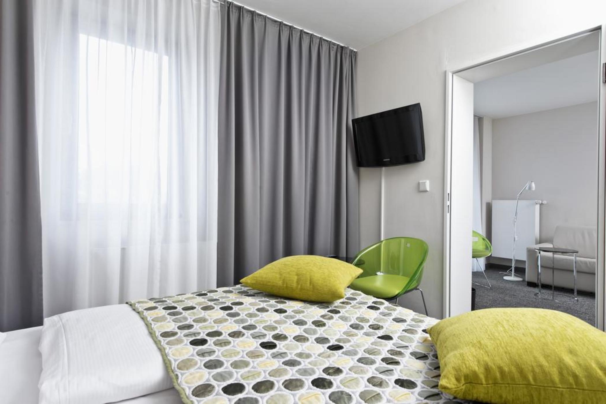 Tryp By Wyndham Frankfurt Hotel Frankfurt am Main Exterior foto